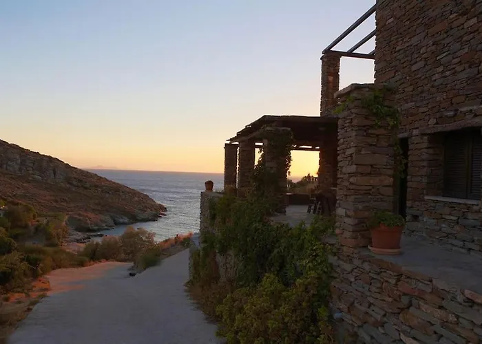 Rosemary- Kea Rent - Kastellakia Bay *