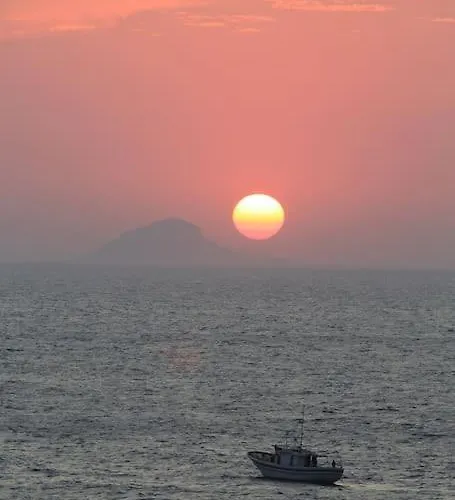 Rosemary- Kea Rent - Kastellakia Bay